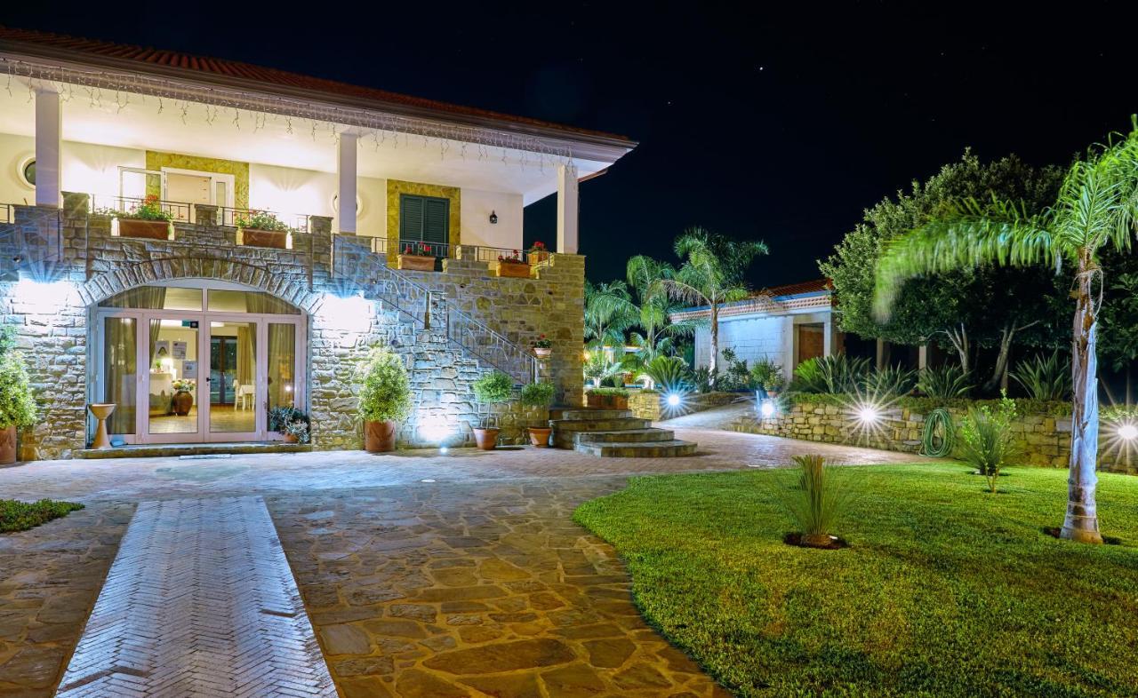 Bed and Breakfast Cuore Del Cilento Relais&Retreat Castellabate Exterior foto